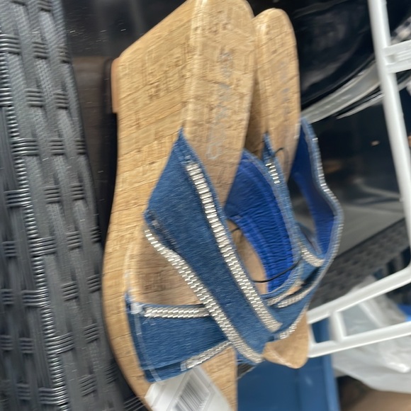 New soulier en jeans avec étiquette - Picture 2 of 2